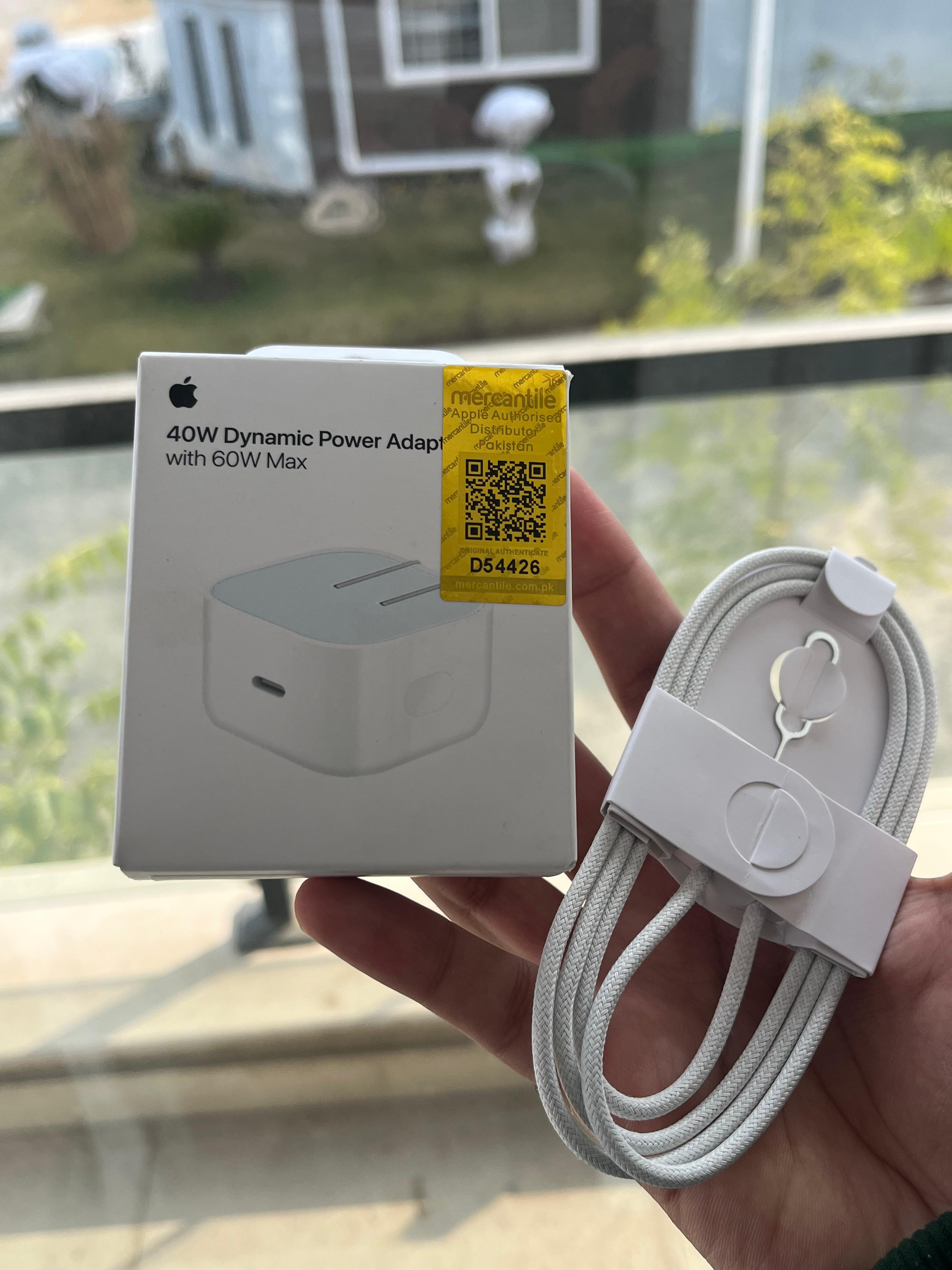 Apple 40W USB-C Fast Charger Pakistan – Original MacBook & iPhone Charger