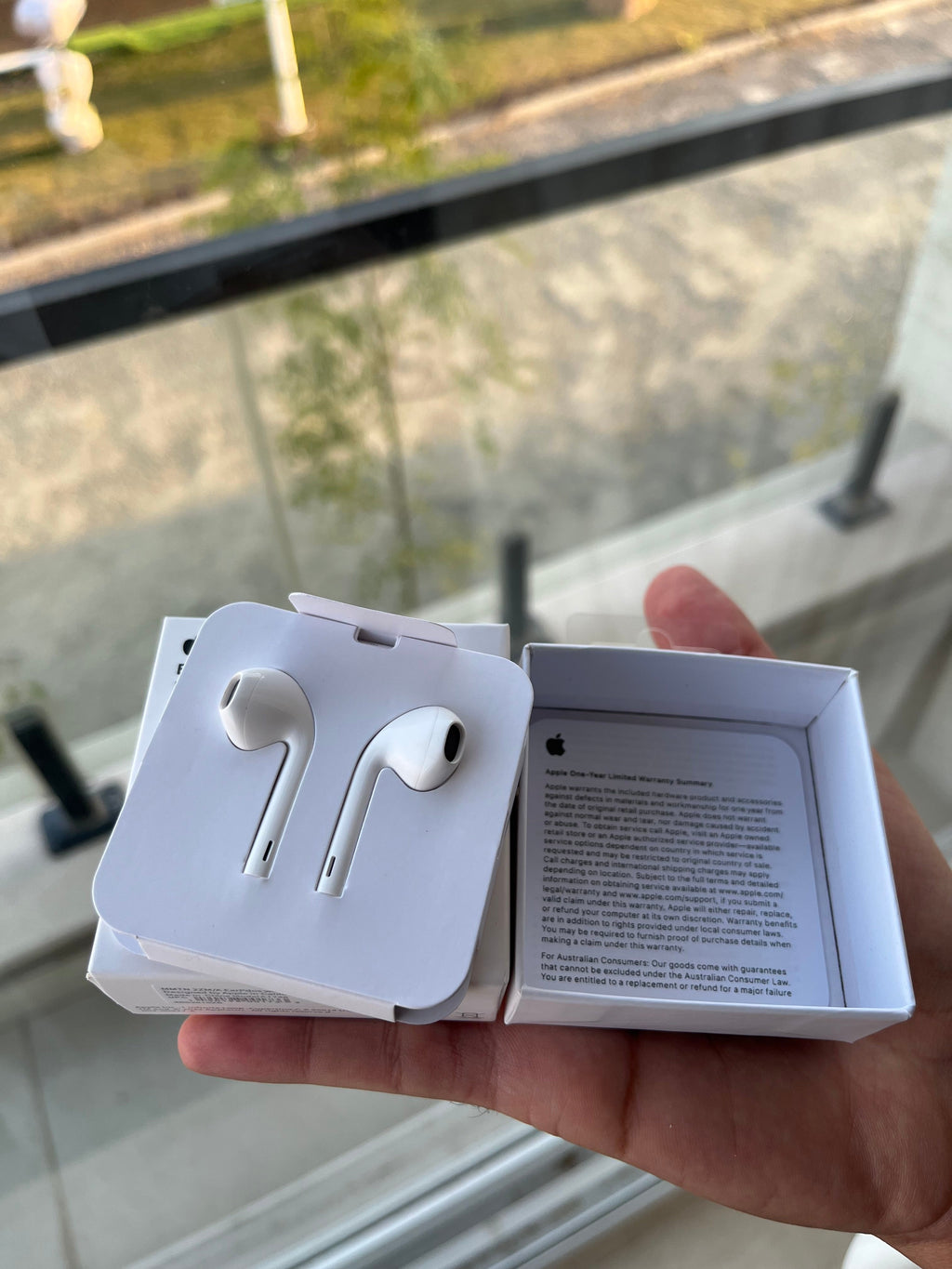 Apple EarPods Original Quality | HD Sound & Mic | Fast Delivery Across Pakistan