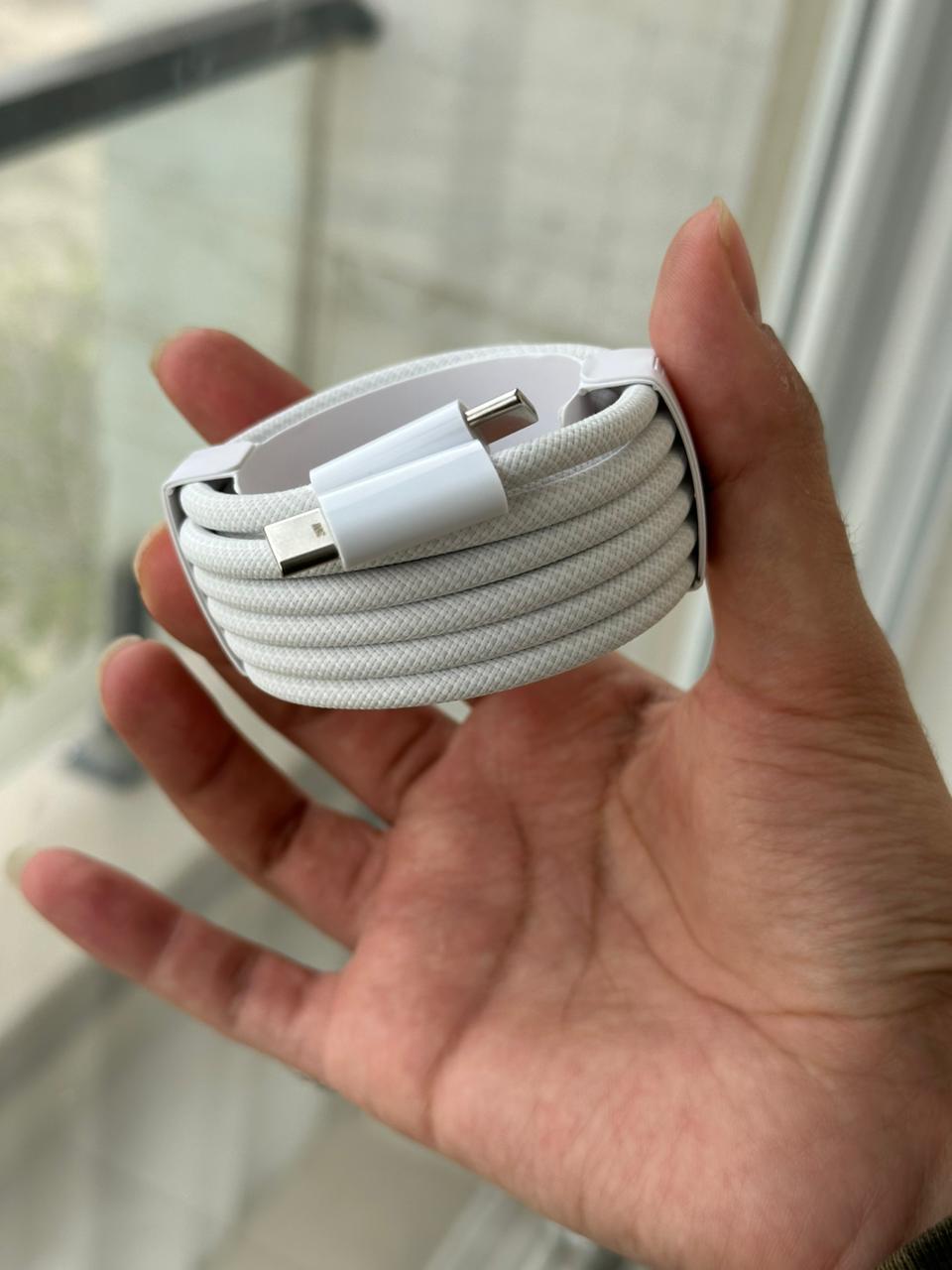 Apple USB-C to C Cable Pakistan (2m) 240W – MacBook, iPhone 16/17 Pro Max & iPad