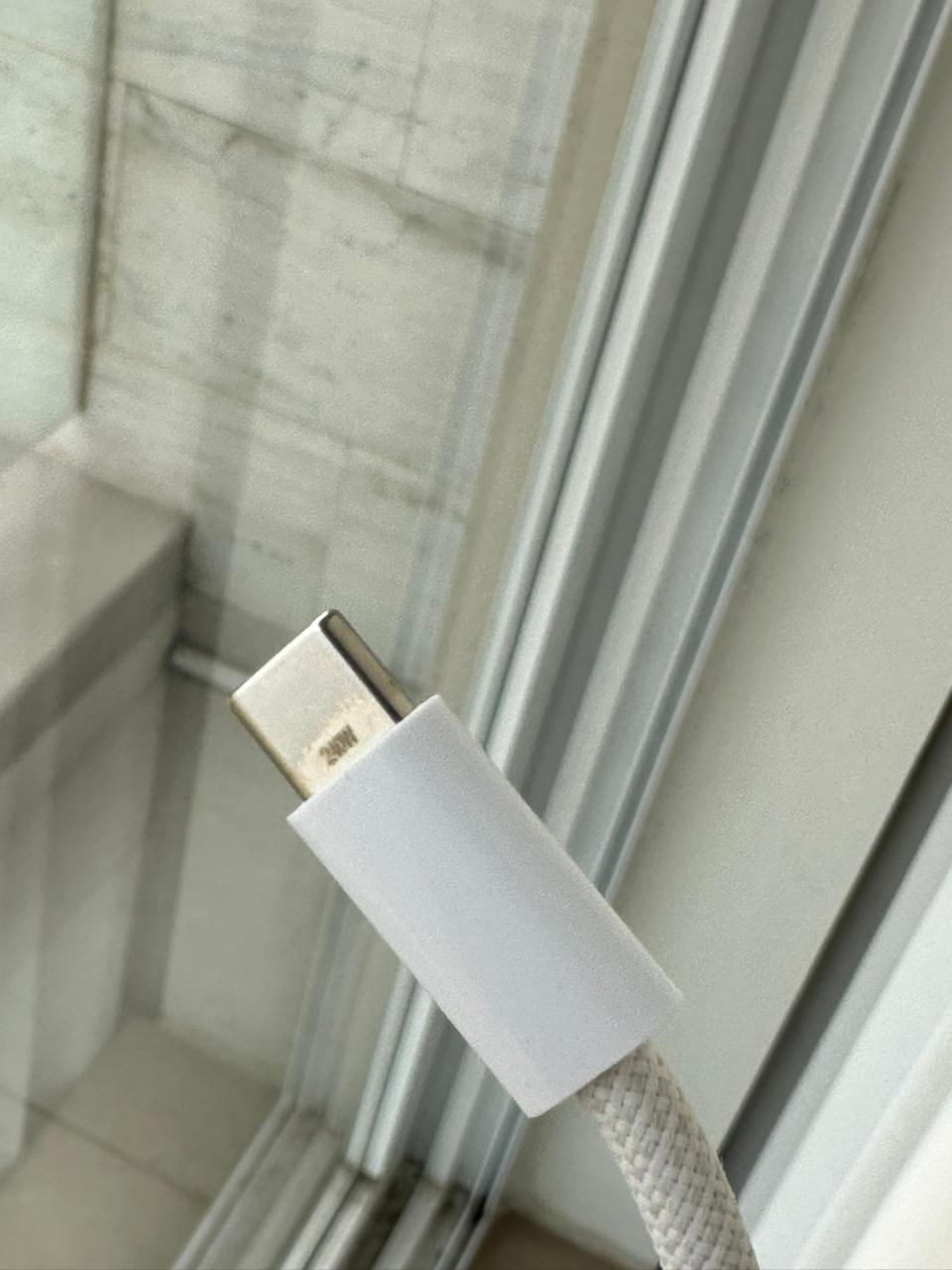 Apple USB-C to C Cable Pakistan (2m) 240W – MacBook, iPhone 16/17 Pro Max & iPad
